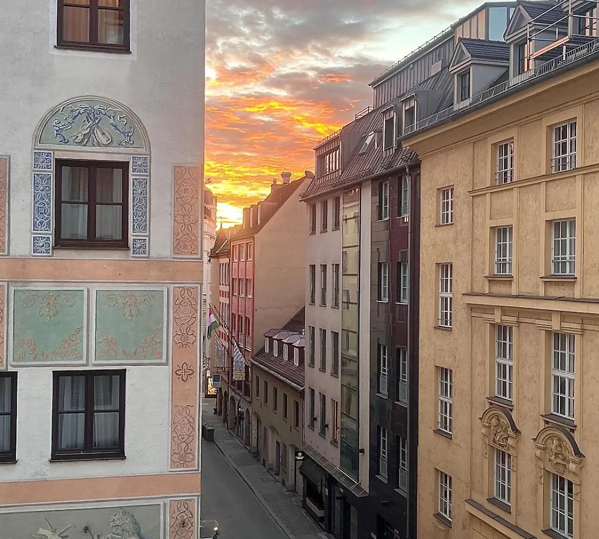 Luxury Apartment In Top Location At Marienplatz München